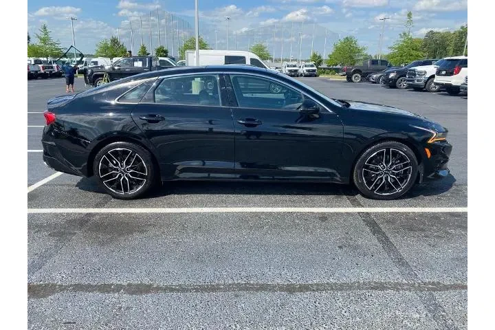 $29165 : Kia K5 2024 GT 4dr Sedan image 8