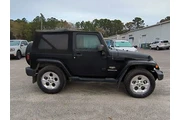$14880 : Jeep Wrangler 2013 4x4 Sahar thumbnail