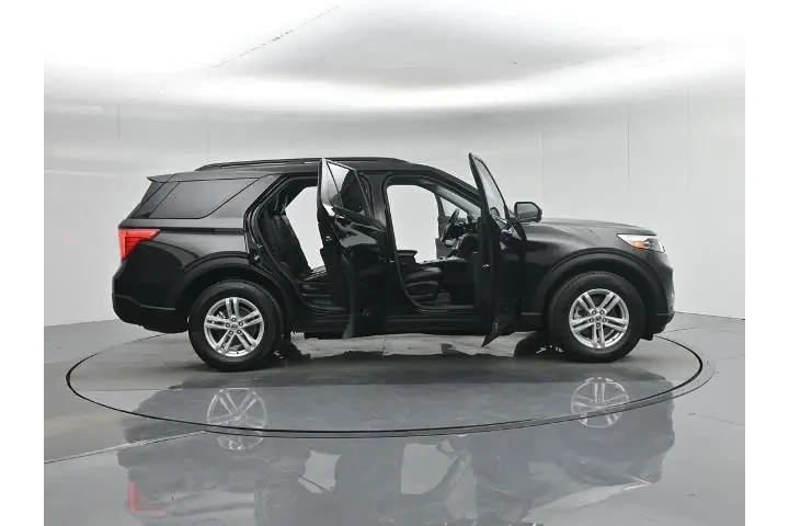 $32200 : Ford Explorer 2024 AWD XLT 4 image 5
