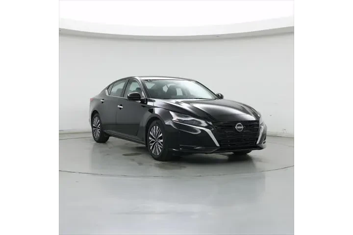 $24998 : Nissan Altima 2023 2.5 SV 4d image 1