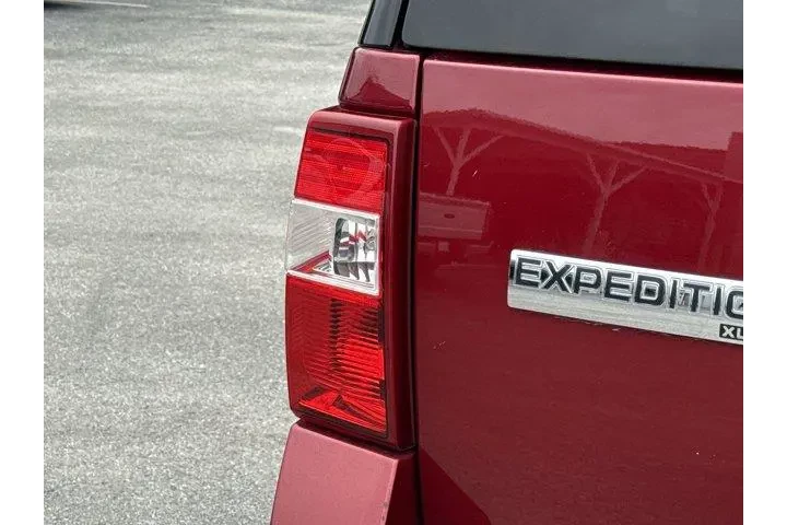 $13985 : Ford Expedition 2013 4x2 Kin image 9