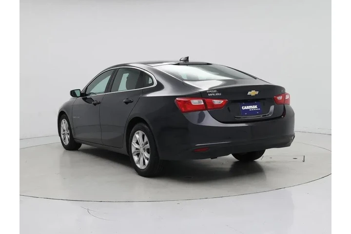 $17998 : Chevrolet Malibu 2023 LT 4dr image 2