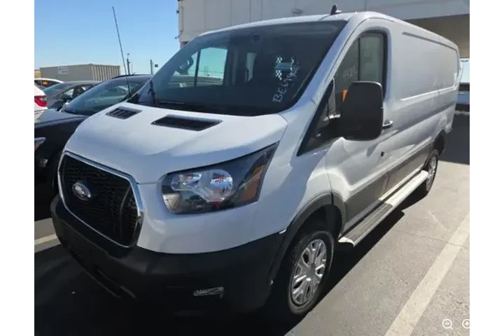 $33950 : Ford Transit 2024 250 3dr SW image 2