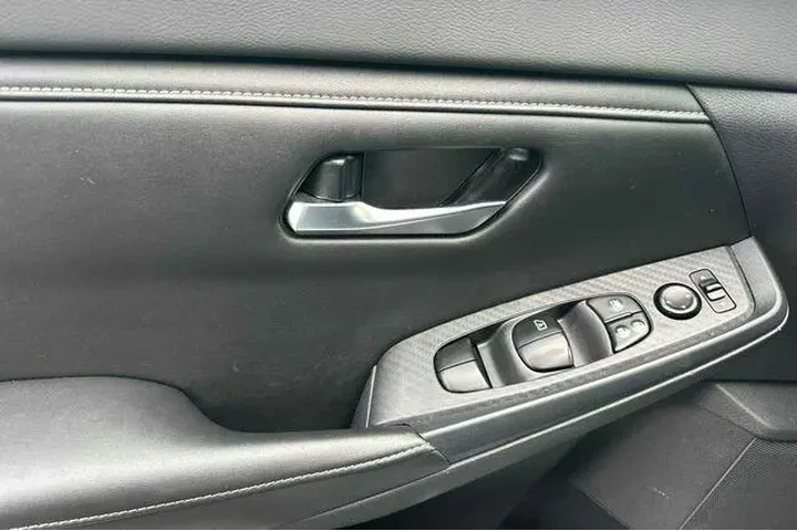 $14760 : Nissan Sentra 2021 SV 4dr Se image 10