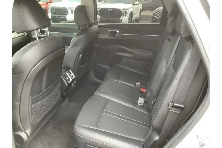 $22950 : Kia Sorento 2022 AWD X-Line image 10