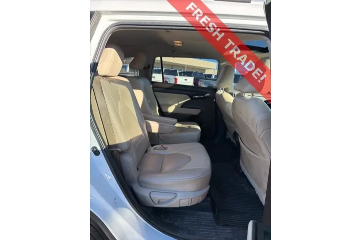 $24874 : Toyota Highlander 2022 AWD X image 10