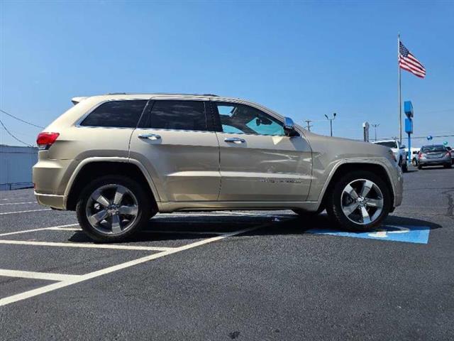 2014 Grand Cherokee image 3