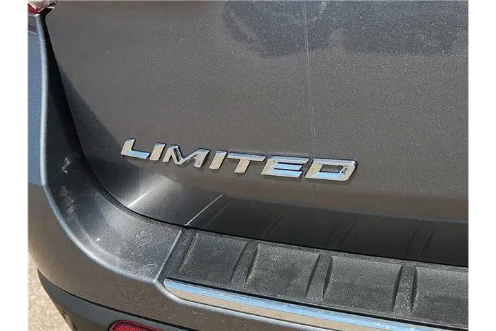 $31995 : Ford Explorer 2023 Limited 4 image 8