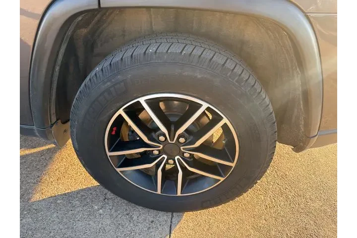 $19451 : Jeep Grand Cherokee 2019 4x4 image 10