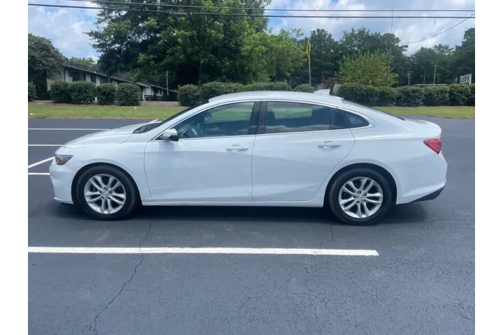 $14000 : 2017 Malibu LT image 7