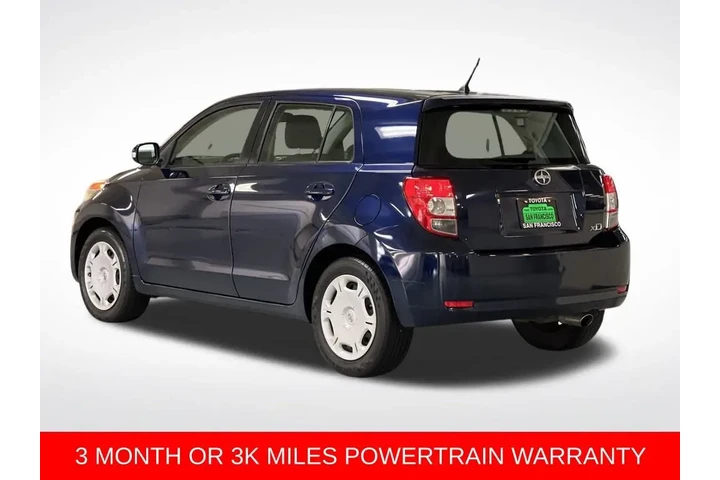 $11888 : 2010 xD 5dr HB Man (Natl) image 3