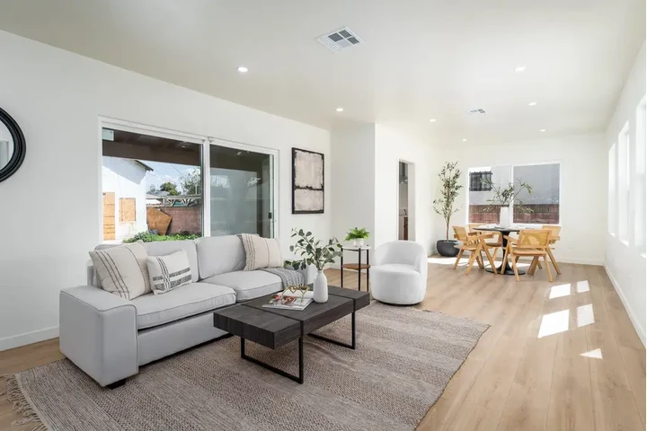 $1700 : Bell Gardens Renta🏡 image 2