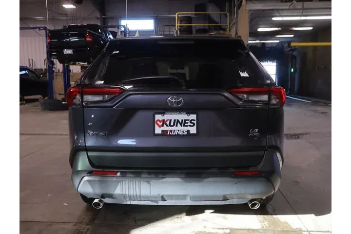 $26777 : Toyota RAV4 2024 AWD LE 4dr image 7