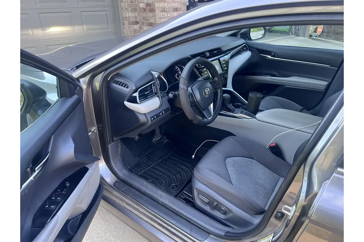 $11000 : 2019 Camry LE image 9