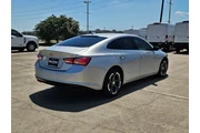 $17625 : Chevrolet Malibu 2022 LT 4dr thumbnail