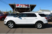 $16995 : 2017 Explorer XLT 4WD thumbnail