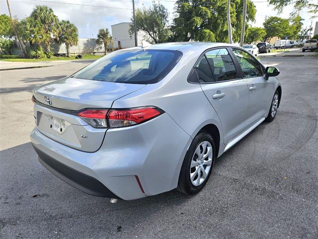 $20500 : Toyota Corolla Le image 5