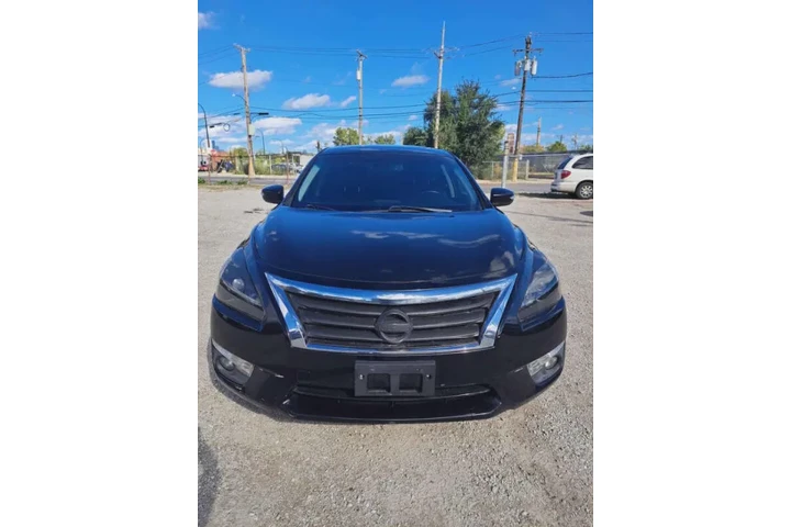 $7899 : 2014 Altima 2.5 S image 3