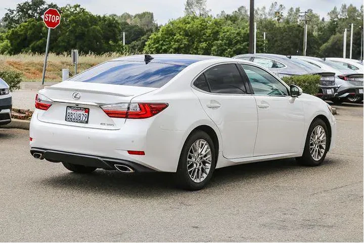 $23991 : Lexus ES 350 2018 4dr Sedan image 5
