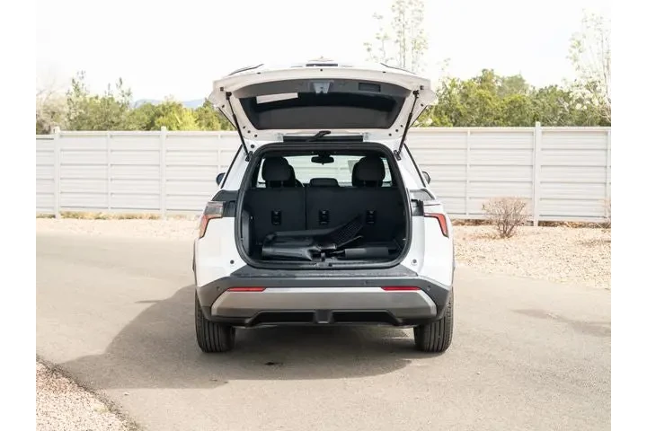 $28899 : 2026 Equinox LT image 6