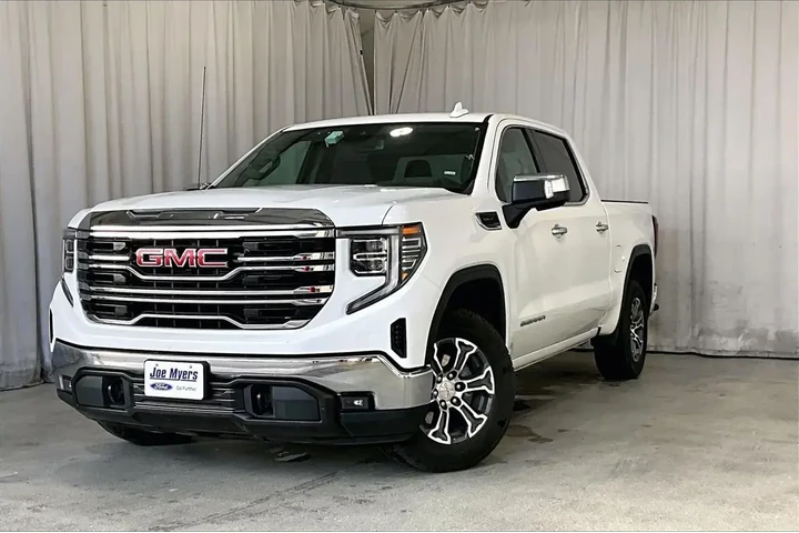 $37991 : GMC Sierra 1500 2024 4x2 SLT image 2