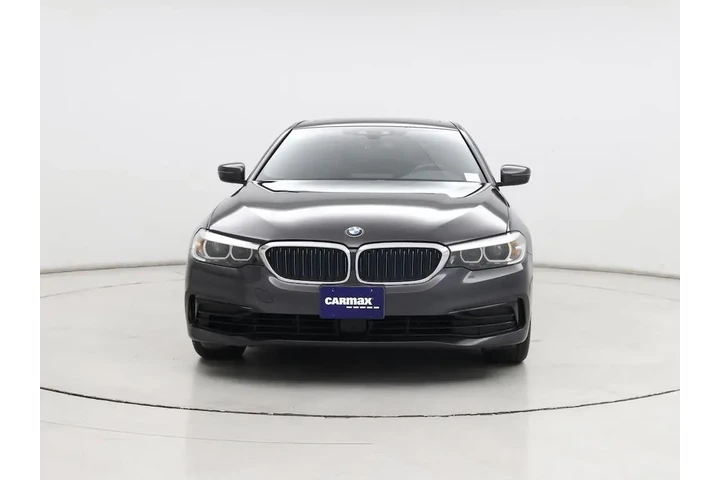 $18998 : BMW 5 Series 2019 530e iPerf image 5