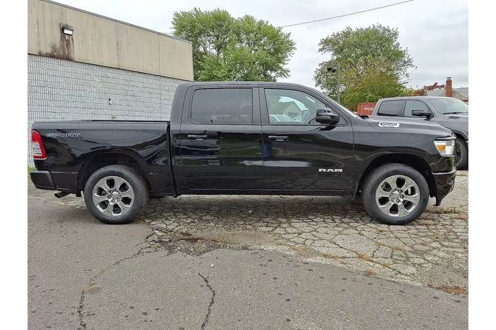 $30899 : Ram 1500 2023 4x4 Big Horn 4 image 6