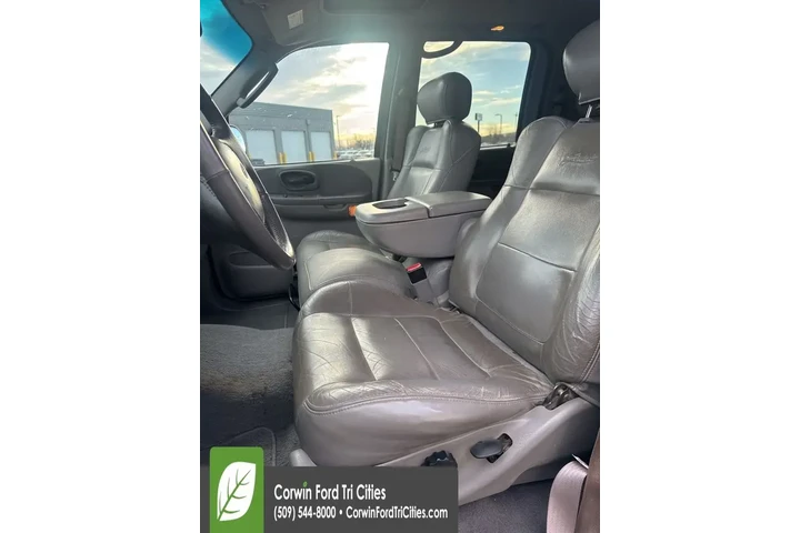 $11989 : Ford F-150 2002 4dr SuperCre image 3