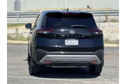 $17999 : Nissan Rogue 2023 SV 4dr Cro thumbnail