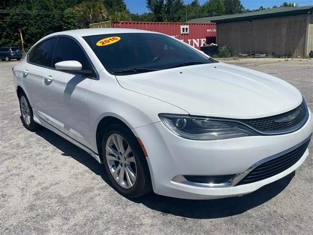 $8990 : 2016 CHRYSLER 200 image 2