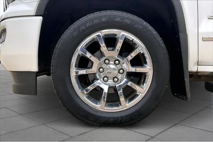 $26299 : GMC Sierra 1500 2018 4x4 Den image 9