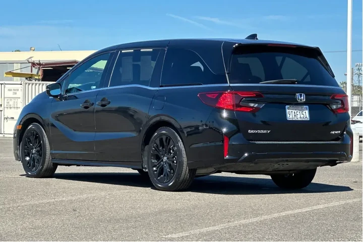 $39982 : Honda Odyssey 2025 Sport-L 4 image 5
