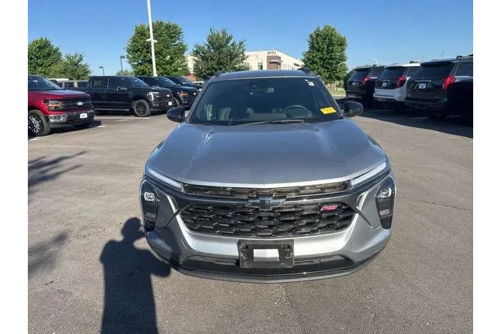 $25000 : Chevrolet Trax 2025 RS 4dr C image 1