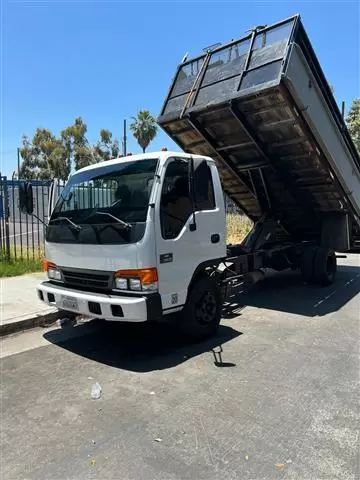 HAULING DEMOLITION TRASH 🚛✅ image 1