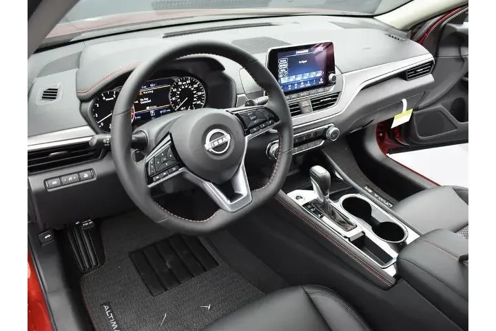 $27985 : Nissan Altima 2025 2.5 SR 4d image 9