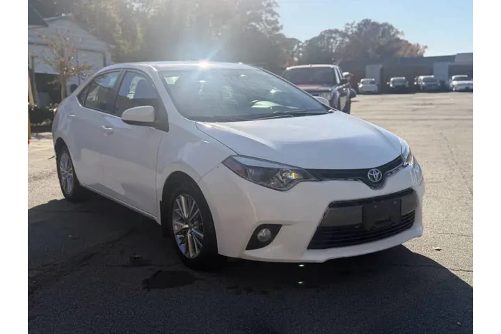 2015 Corolla L image 8