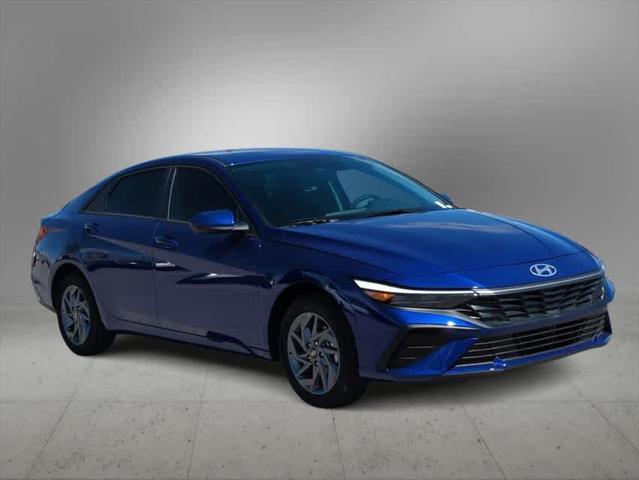 $26385 : New 2024 Hyundai ELANTRA HYBR image 7