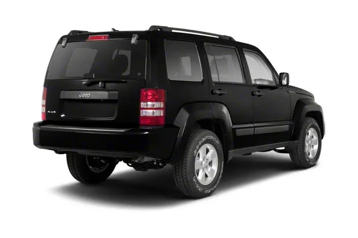 $13979 : 2012 Liberty 4WD 4dr Sport image 2