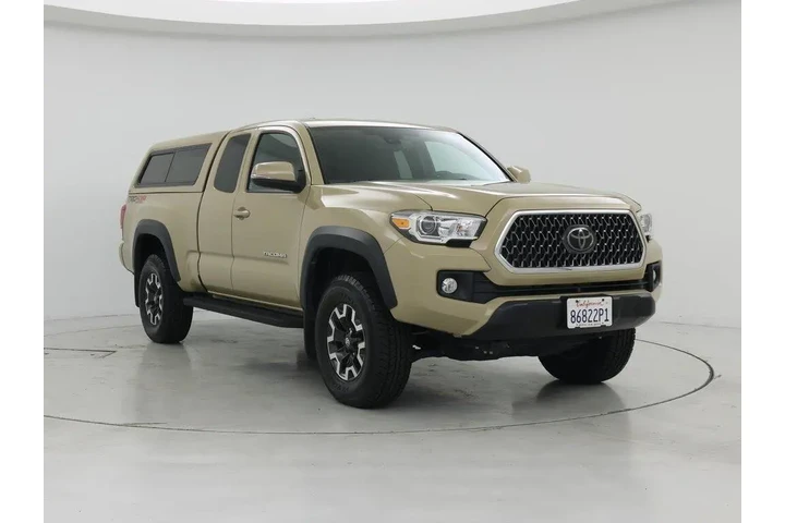 $37998 : Toyota Tacoma 2018 4x4 TRD O image 1