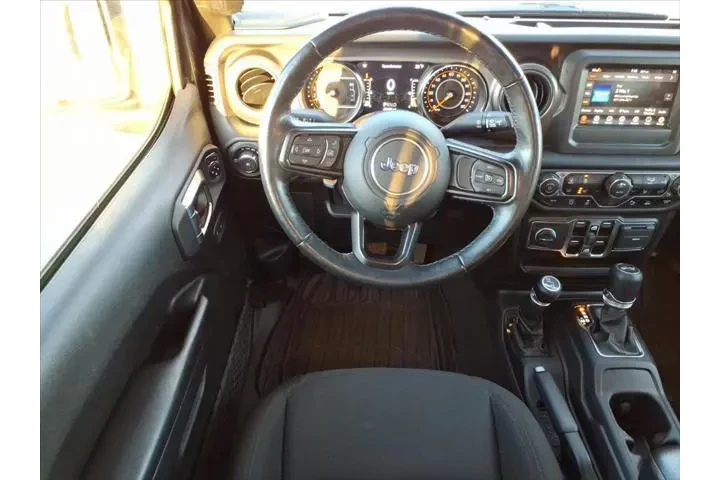 $27342 : Jeep Wrangler Unlimited 2021 image 10