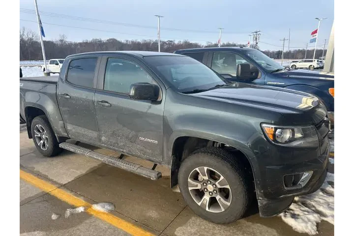$23990 : Chevrolet Colorado 2017 4x4 image 4