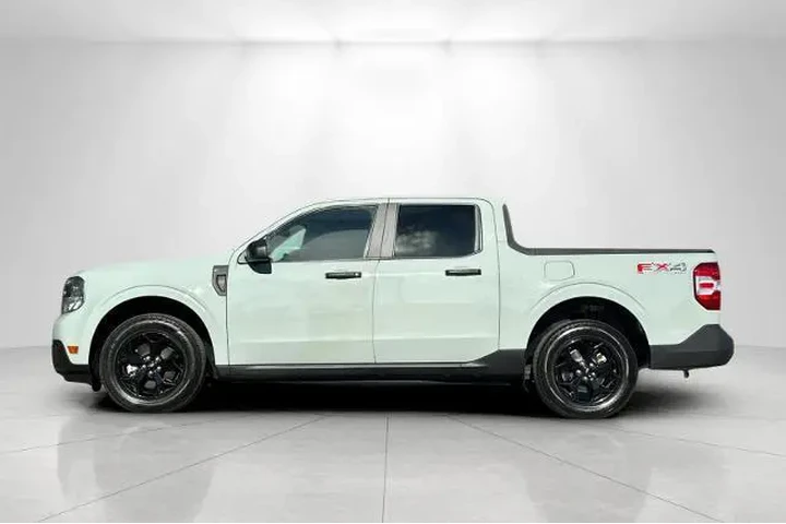 $31995 : Ford Maverick 2024 AWD XLT 4 image 6