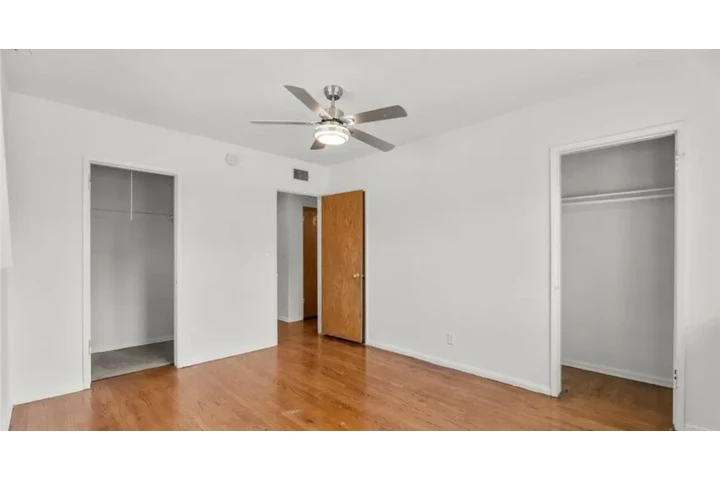 $2500 : 3 Bedroom House in Los Angeles image 6