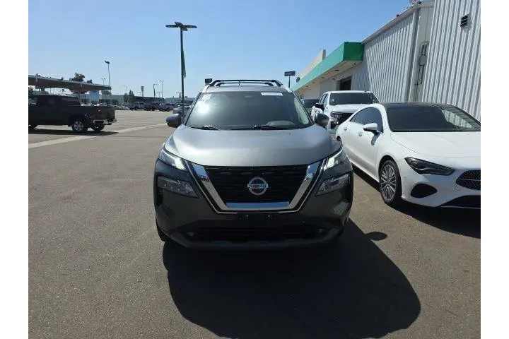 $18900 : Nissan Rogue 2021 AWD SL 4dr image 2