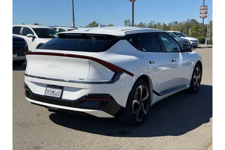 $26992 : Kia EV6 2023 AWD GT-Line 4dr image 5