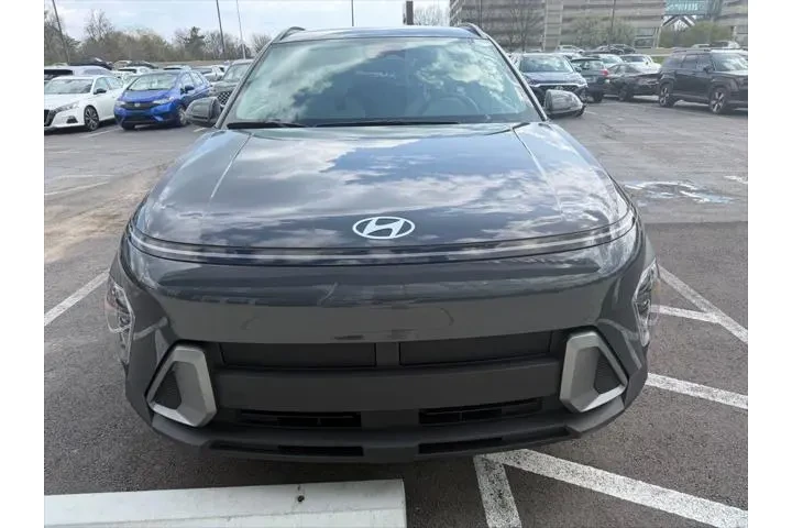 $21866 : Hyundai KONA 2024 AWD SEL 4d image 2