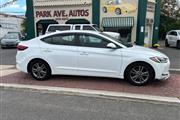 $7495 : 2017 Elantra Limited thumbnail