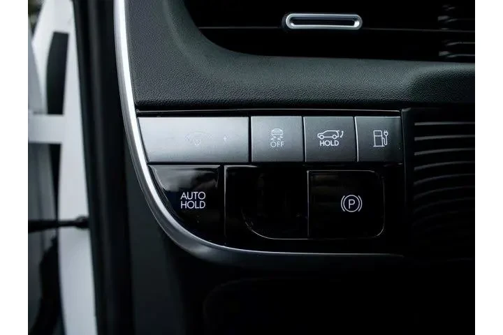 $38957 : Hyundai IONIQ 5 2025 SEL 4dr image 8