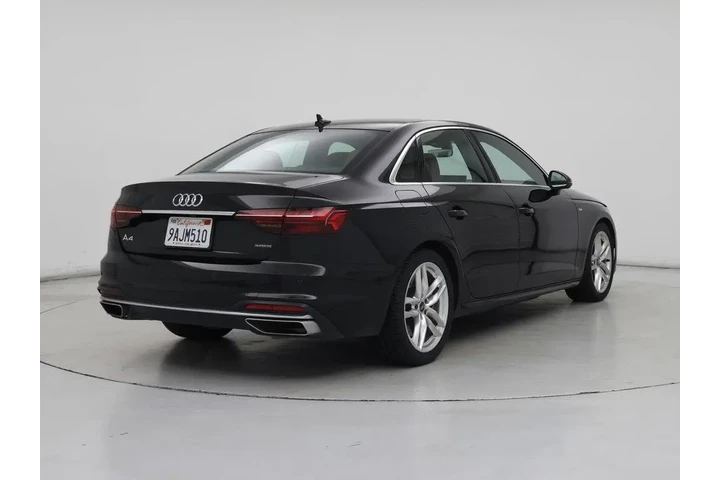 $27998 : Audi A4 2022 AWD quattro S l image 8