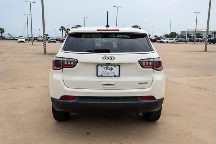 $13285 : Jeep Compass 2018 Latitude 4 image 9